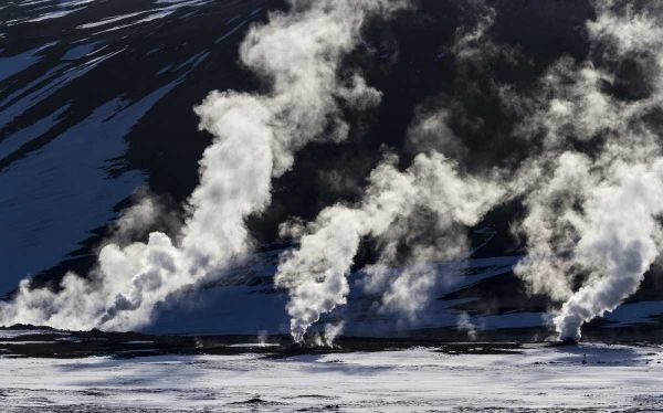 Iceland, Hverir Geothermal steam vents